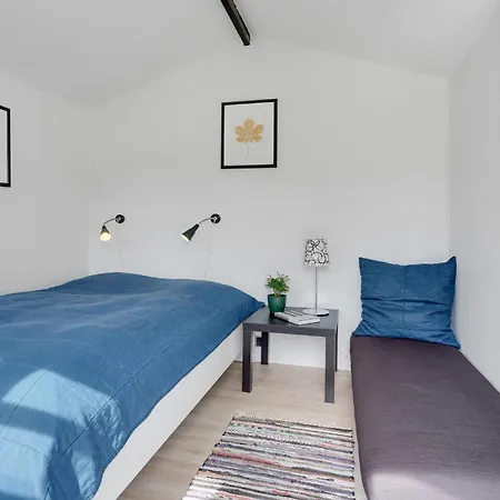 Hébergement de vacances 2 Bedroom Cozy In Otterup